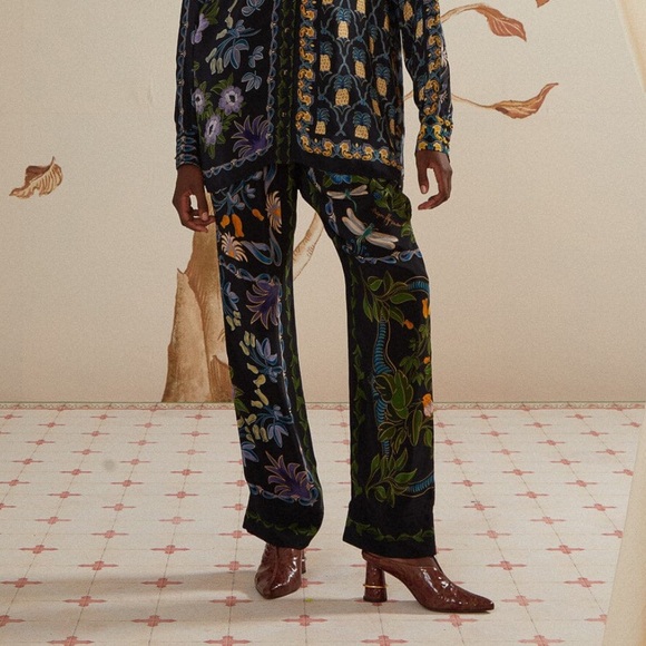 FARM Rio Multicolor Botanical Print Pants - Picture 7 of 13